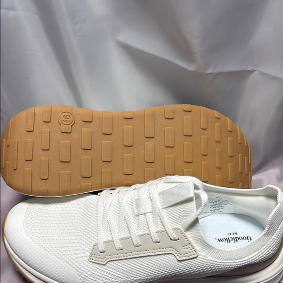 Men's Lee Knit Sneakers with Memory Foam Insole - Goodfellow & Co™ White 9.5: - Picture 8 of 8